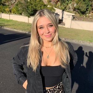 Meet your Posher, Kat